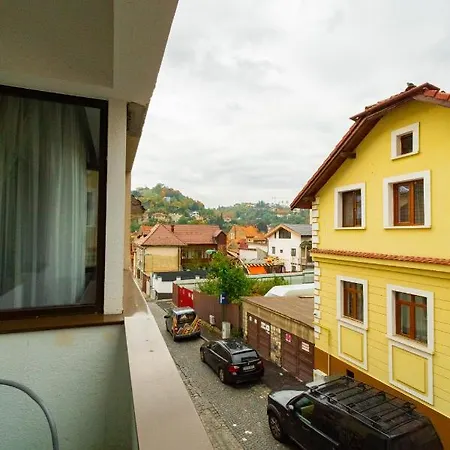 Ardor - Bright And Secluded In The Heart Of Old Town Appartement Braşov