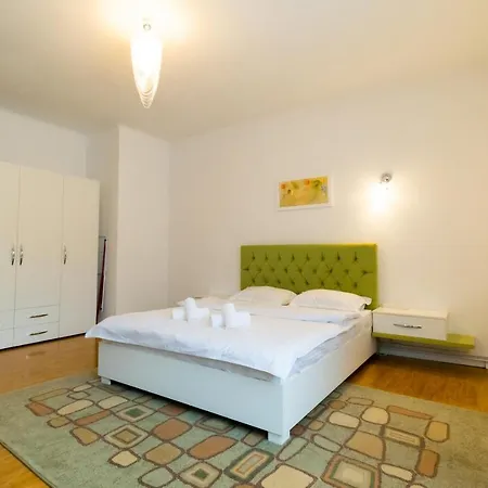 Ardor - Bright And Secluded In The Heart Of Old Town *