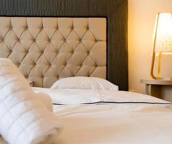 Apartment Ardor - Bright And Secluded In The Heart Of Old Town Brasov