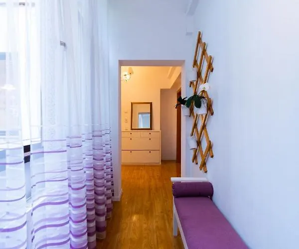 Ardor - Bright And Secluded In The Heart Of Old Town Brasov